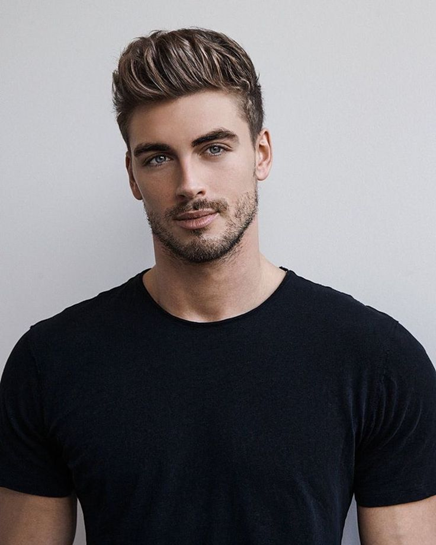 Corte social masculino Pompadour Socia